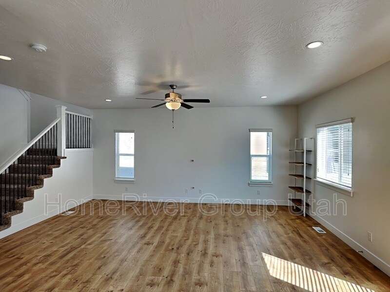 Building Photo - 836 E 340 S