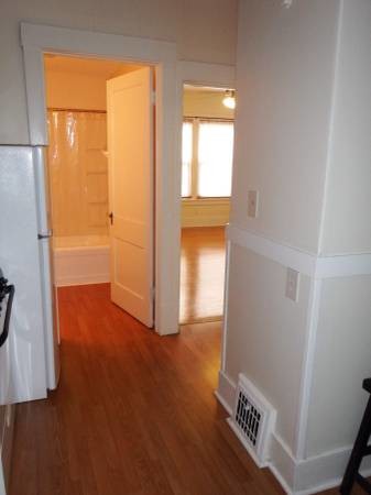 Sde view of kitchen - 1209 E 9th St