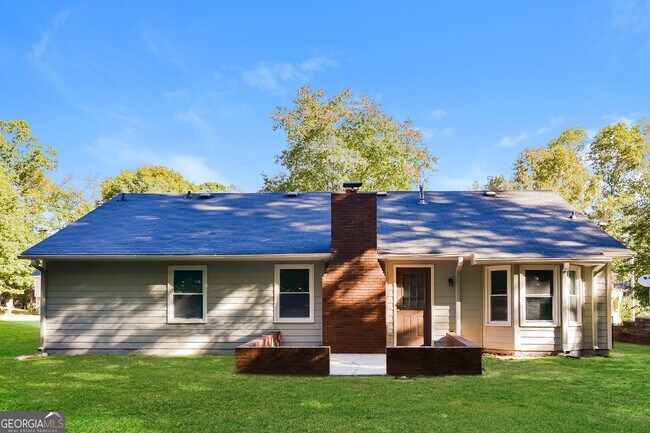 Building Photo - 1642 Sugarmaple Dr SW