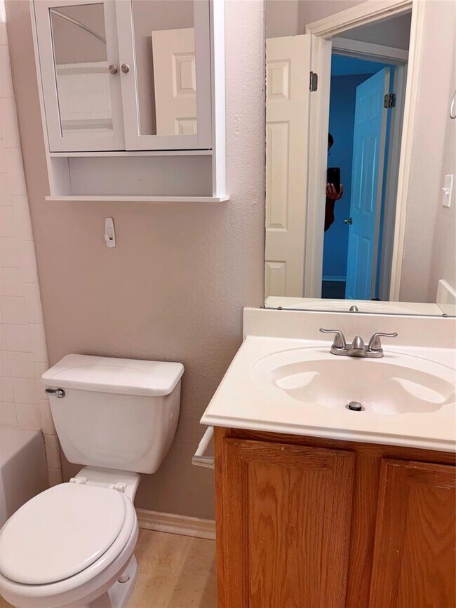 Building Photo - 14901 Sand Dollar Ct
