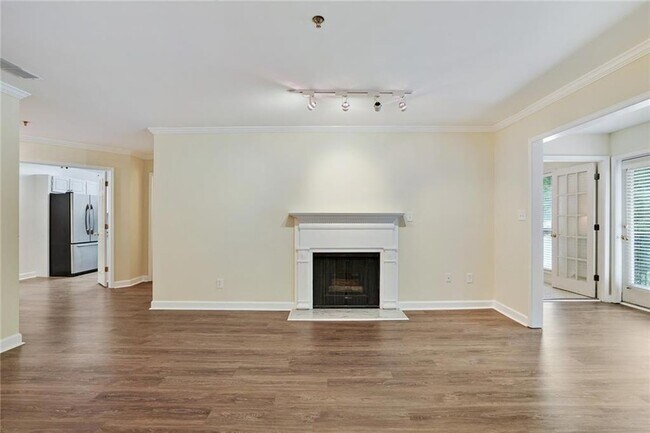 Building Photo - 3203 Lenox Rd NE