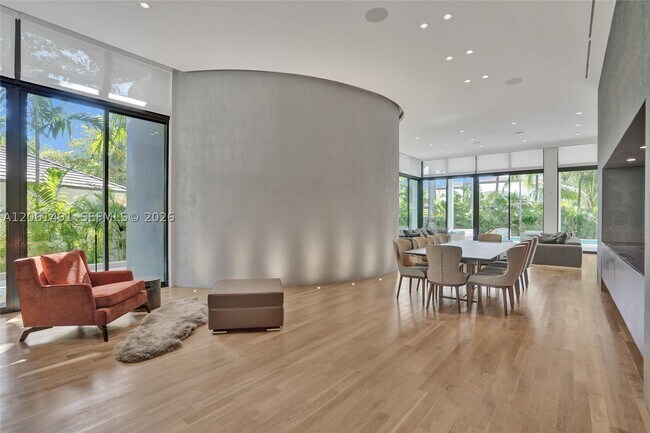 Building Photo - 240 Ocean