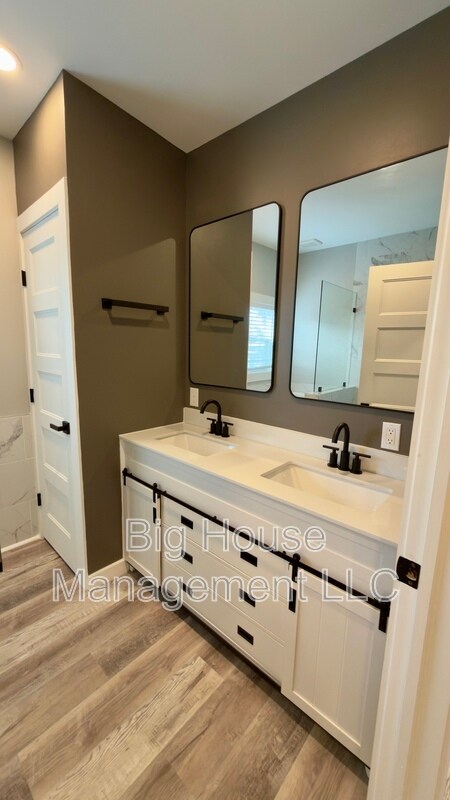 Building Photo - 247 Farragut St NW