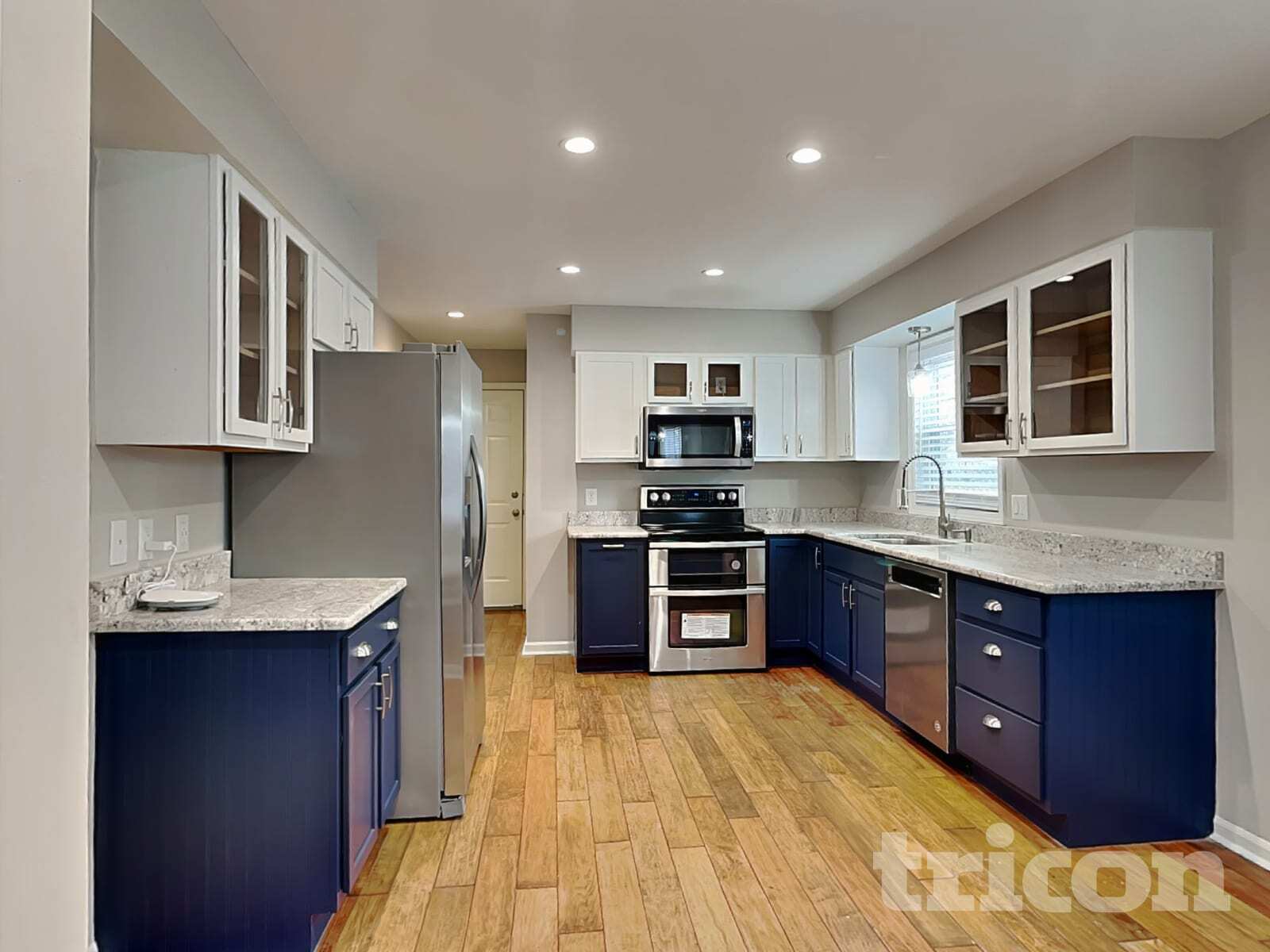 Building Photo - 7035 Montroff Cir