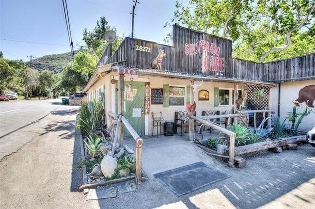 Building Photo - Adorable 2Bd 2Ba Home in Silverado Canyon