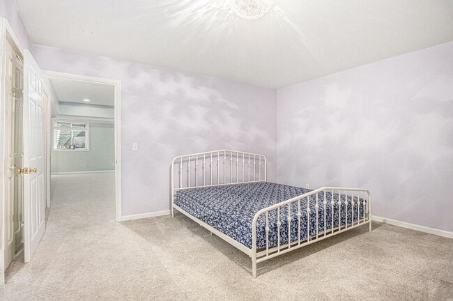 Building Photo - 7471 St George Cir