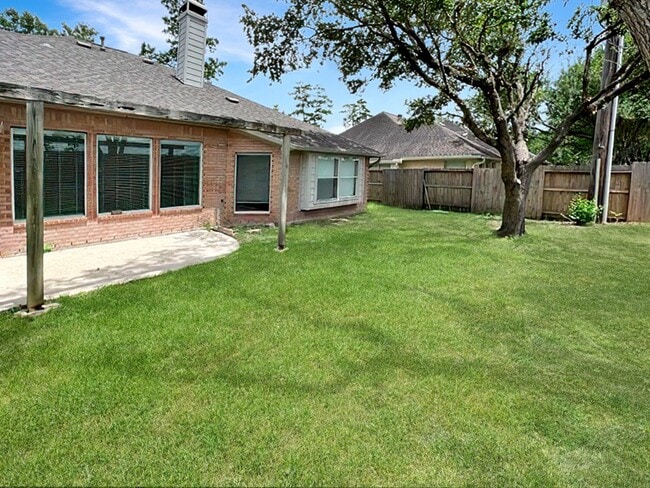 Building Photo - 14219 Kenson Ln