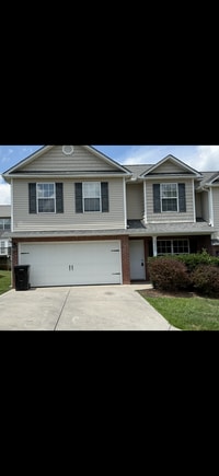 Building Photo - Charming 3 Bedroom 2.5 Bath townhome in Po...