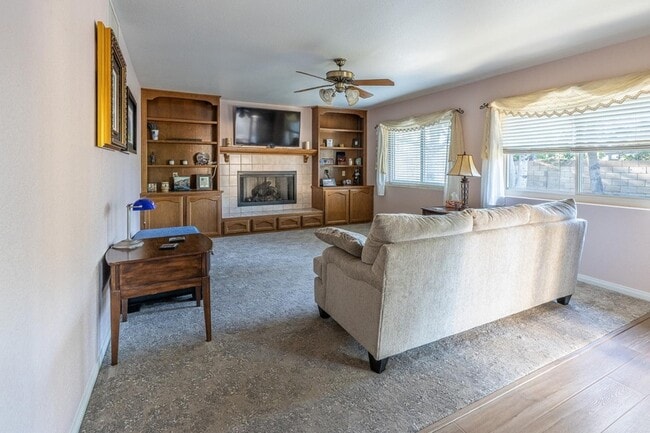 Building Photo - 2434 W Lompoc Ave