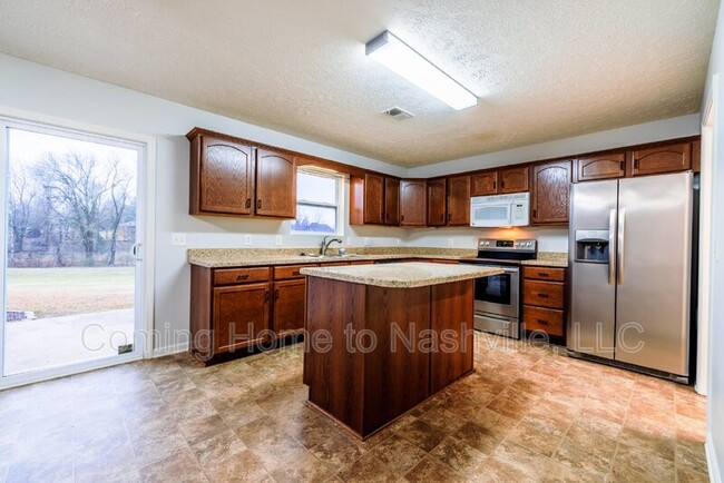 Building Photo - 148 Granda Flora Dr