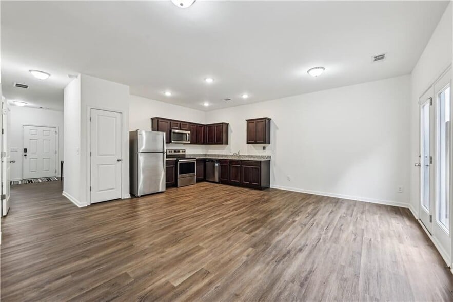 Building Photo - 3294 Tarian Way