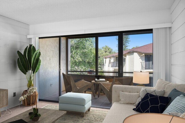Building Photo - 2050 Oleander Blvd