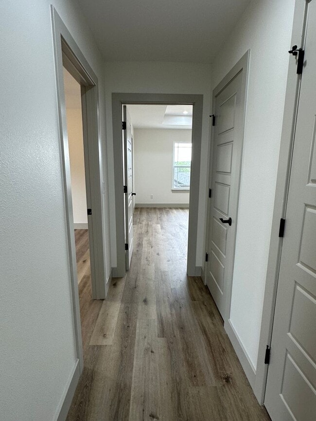 Building Photo - BRAND NEW 4 BED 3 BATH in WAYNESVILLE