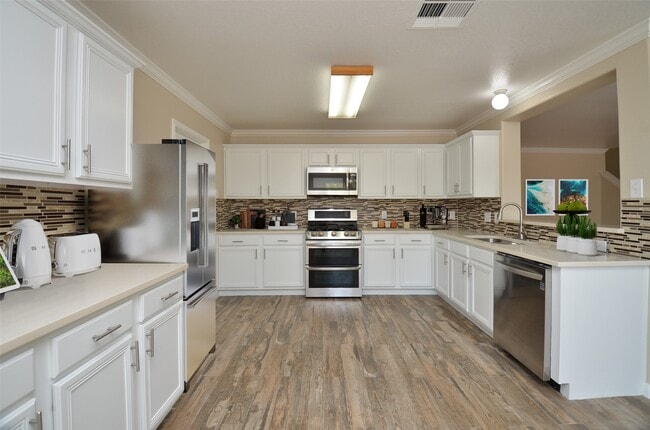 Building Photo - 3210 Sunny Meadows Ln