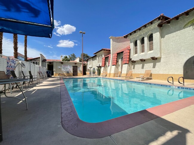 Building Photo - SPANISH VILLAS