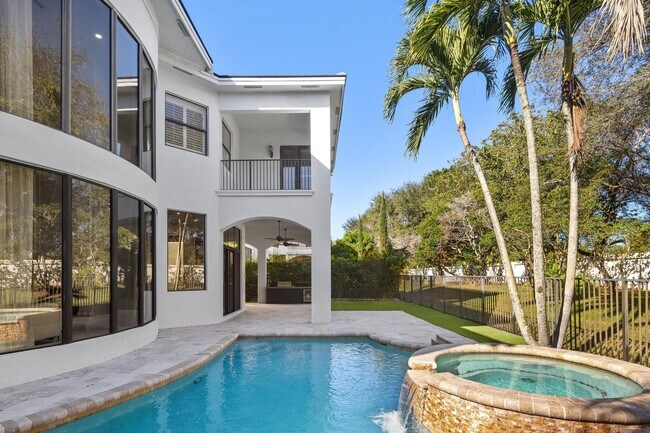 Building Photo - 17606 Circle Pond Ct