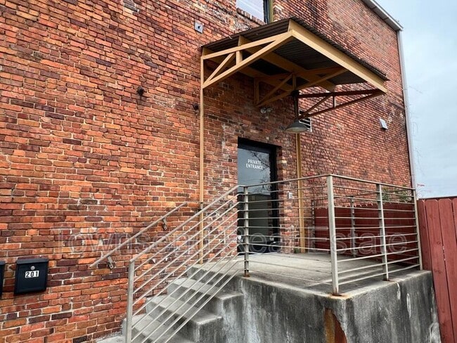 Building Photo - 159 Maxwell St