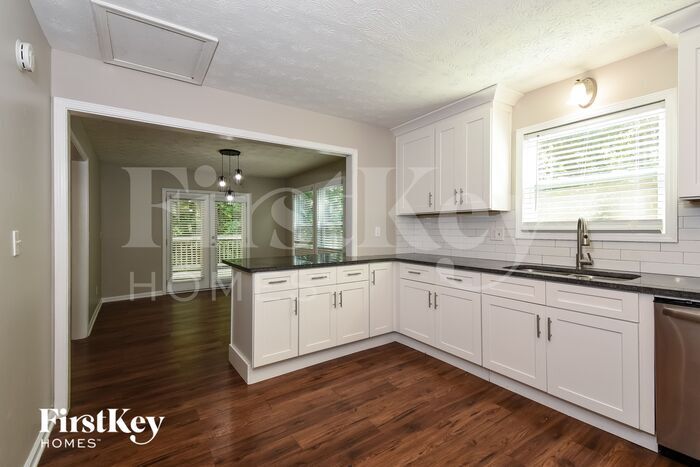 Building Photo - 2281 Carousel Ct