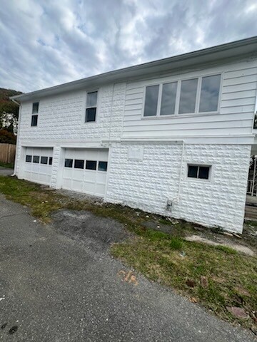 Building Photo - 226 Boyer St