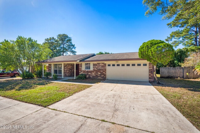 Building Photo - 2726 Winrock Dr W