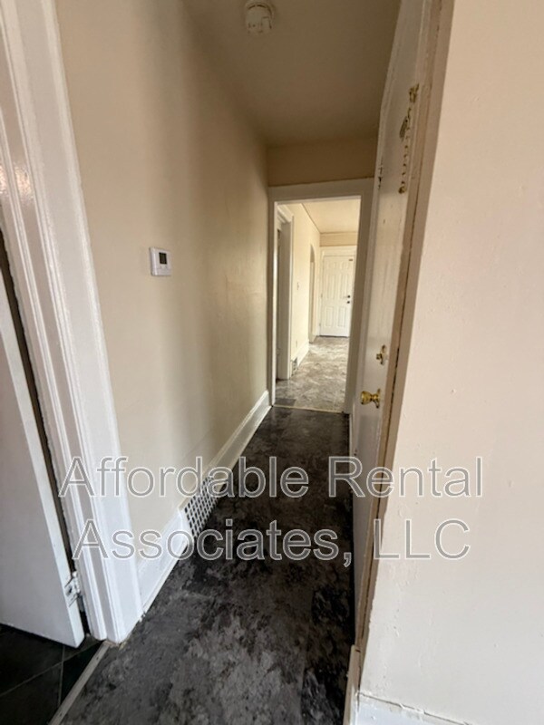 Building Photo - 3529 W Pierce St