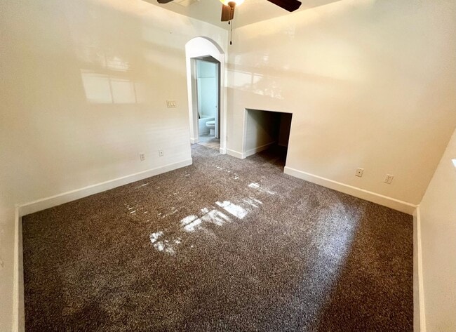 Building Photo - Coming Soon: 3BR/2Baths Steps from BSU, the Greenbelt, and Downtown!