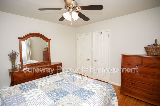 Building Photo - 16 Ridgley St