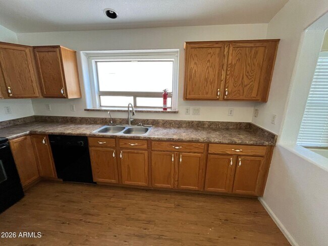 Building Photo - 29429 N Blackfoot Daisy Dr