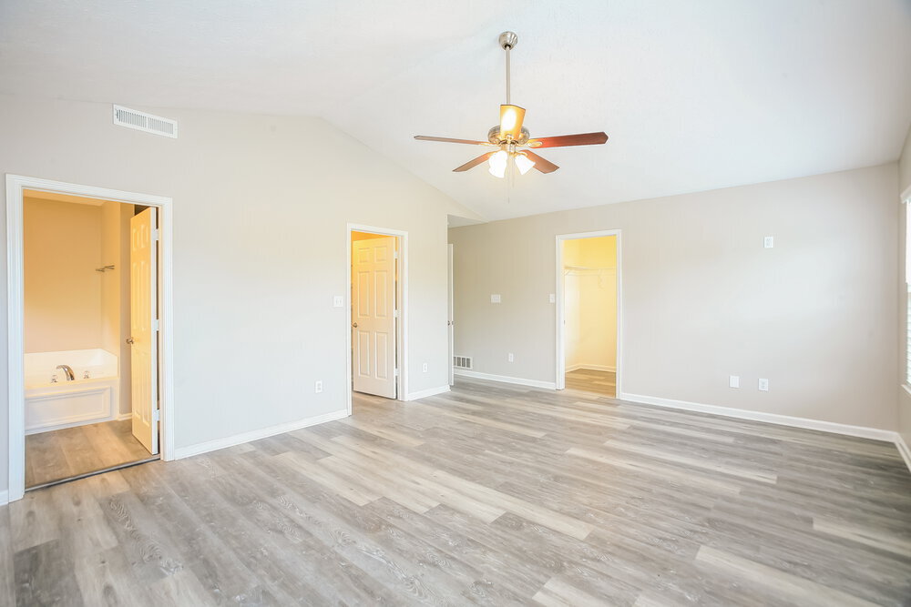 Building Photo - 16722 Maraschino Dr