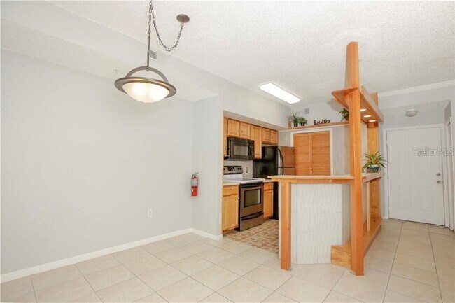 Building Photo - 13037 Mulberry Park Dr