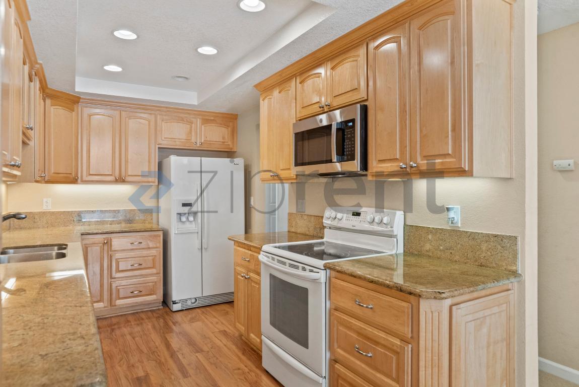 Building Photo - 6 Sandpebble Ct