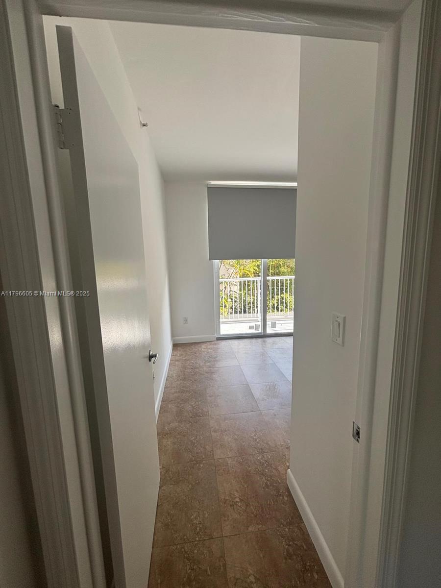 Building Photo - 50 Ocean Lane Dr