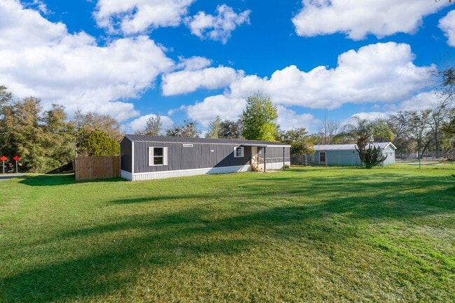 Building Photo - 101 Caroline Ave