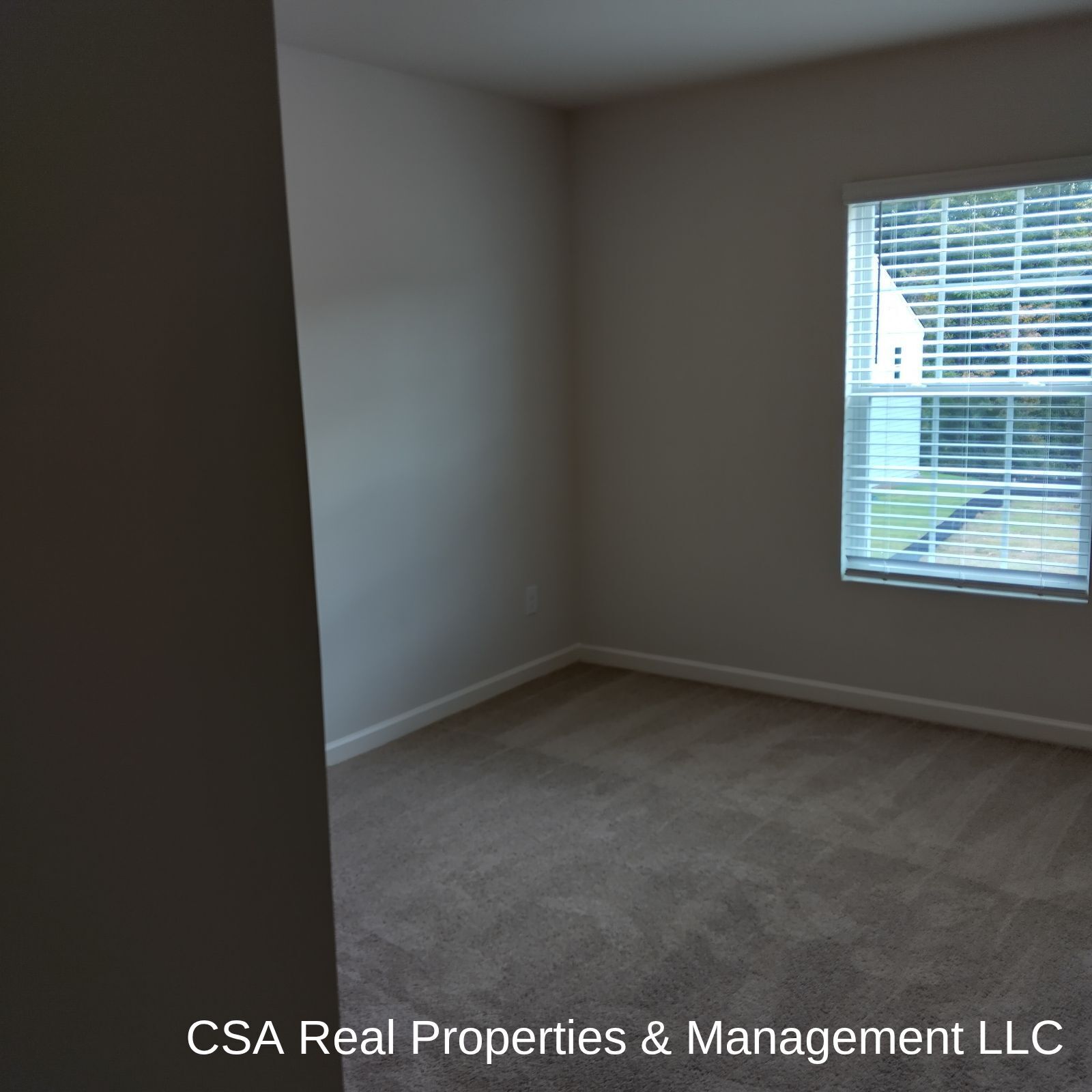 Building Photo - 8240 Bluewater Dr