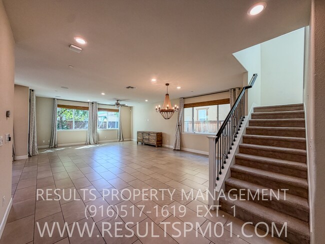 Building Photo - Must See! Lovely Former Model Smart Home 4 Bed 3 Bath