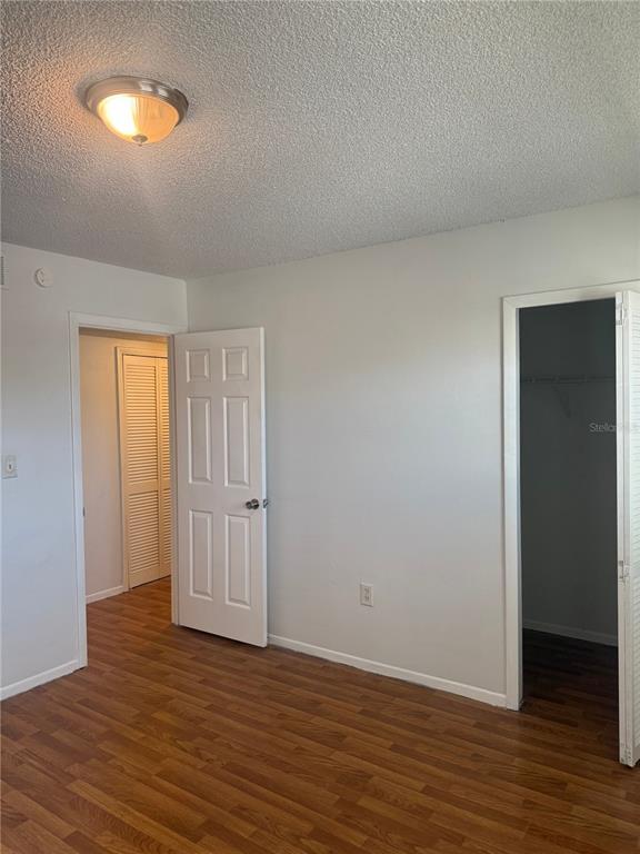 Building Photo - 861 Sky Lake Cir