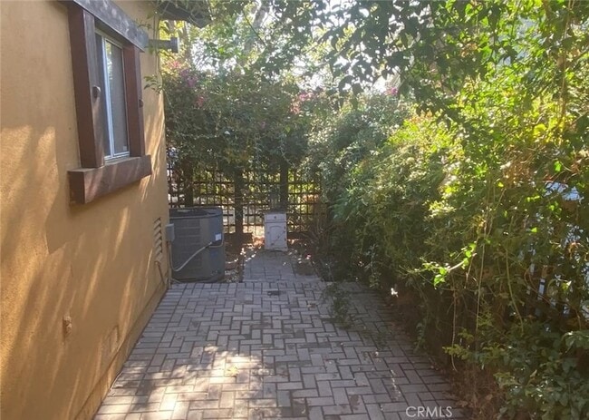 Building Photo - 4637 Corliss St