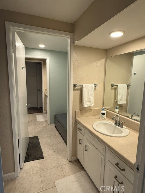 Building Photo - 542 Via Estrada