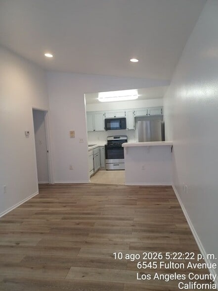 Building Photo - 6545 Fulton Ave