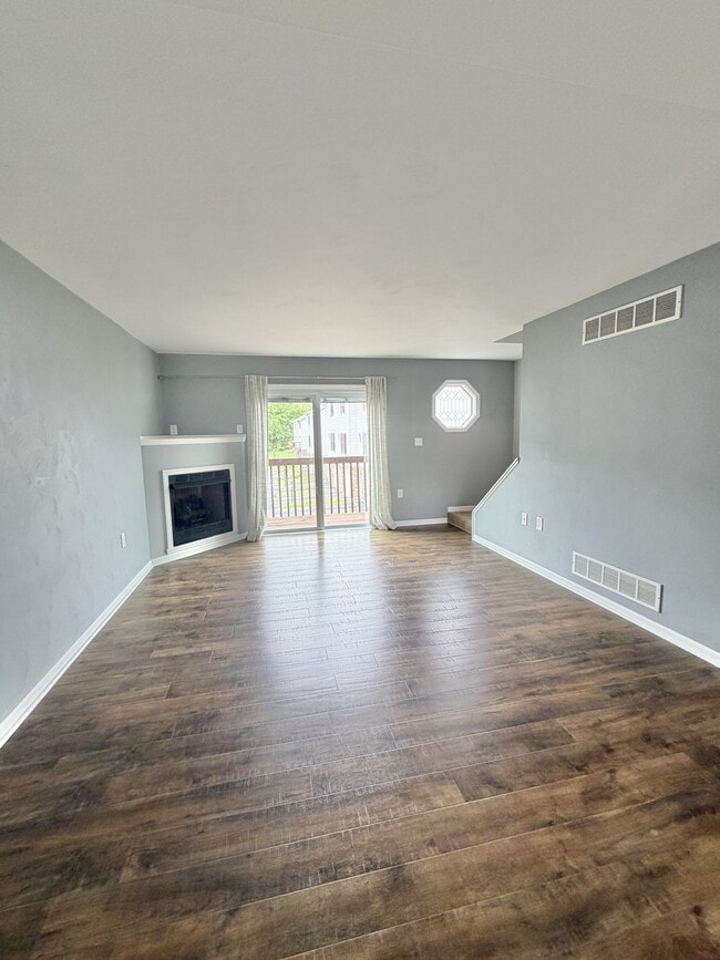 Building Photo - 1601 Thistle Dr