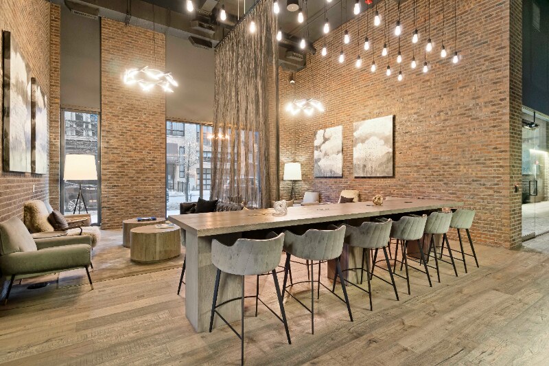 Building Photo - 190 N Ada St