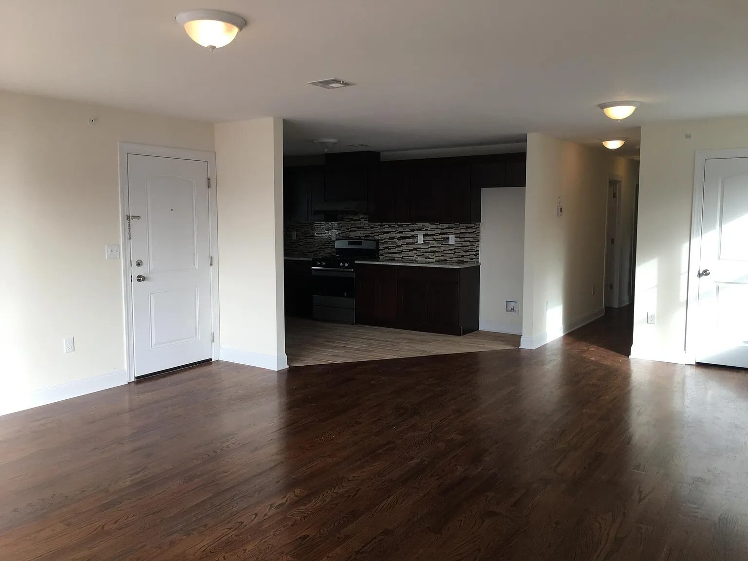 Building Photo - 11 Stanton St