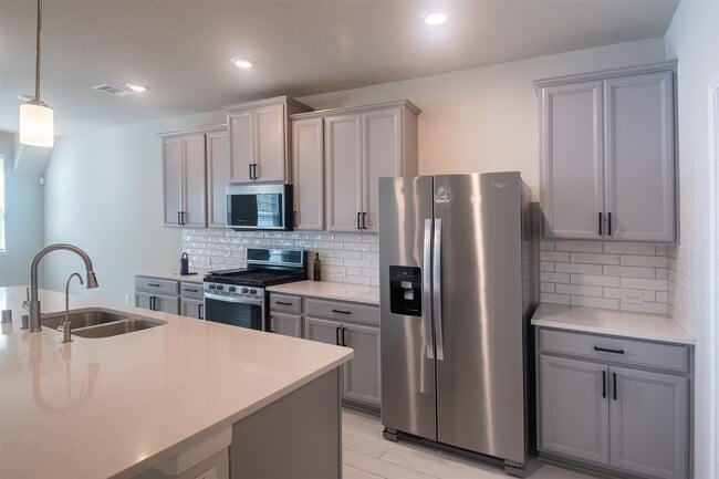 Building Photo - 1523 Parkland Oak Dr