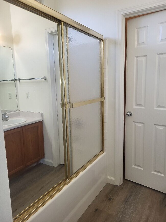 Building Photo - 9955 Sandhaven Ct