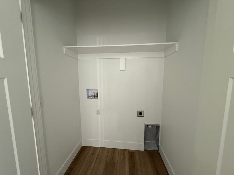 Building Photo - 2519 Arnold Ln