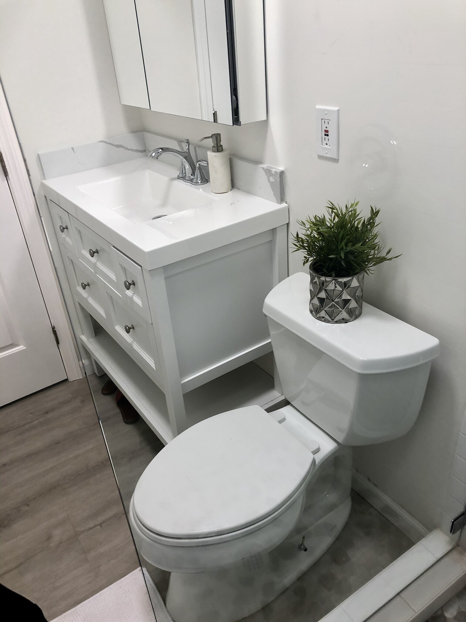 Building Photo - 755 Windemere Ct