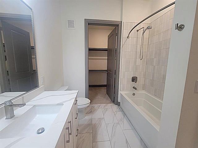 Building Photo - 2700 Old Denton Rd