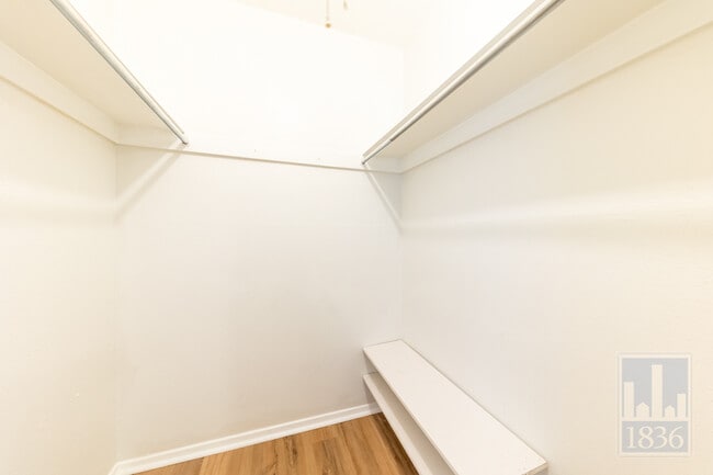 Building Photo - 7801 Shoal Creek Blvd