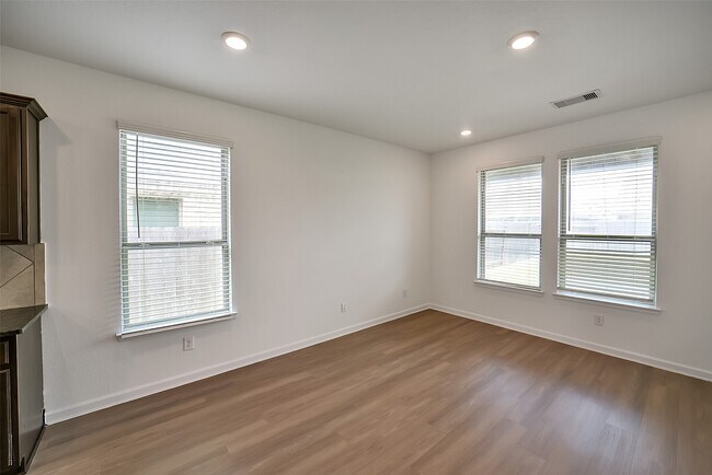 Building Photo - 4918 Eldorado Rose Pl