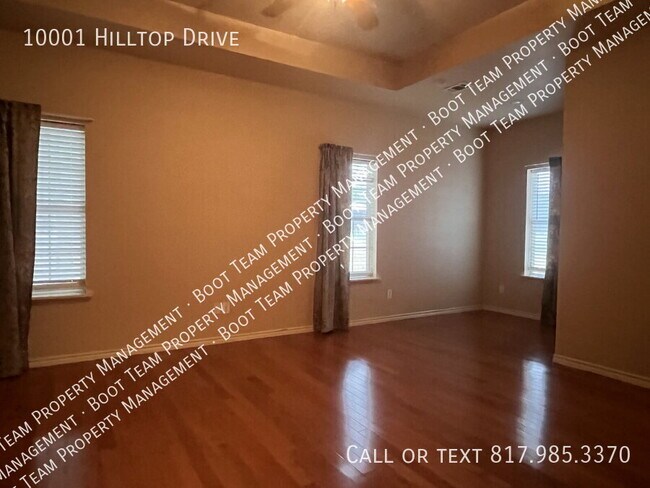 Building Photo - 10001 Hill Top Dr